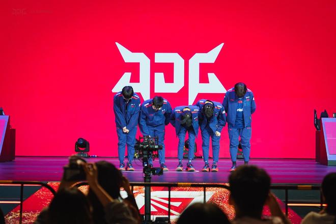 IM体育平台-C9翻盘TL，Ruler一己之力扛起全队