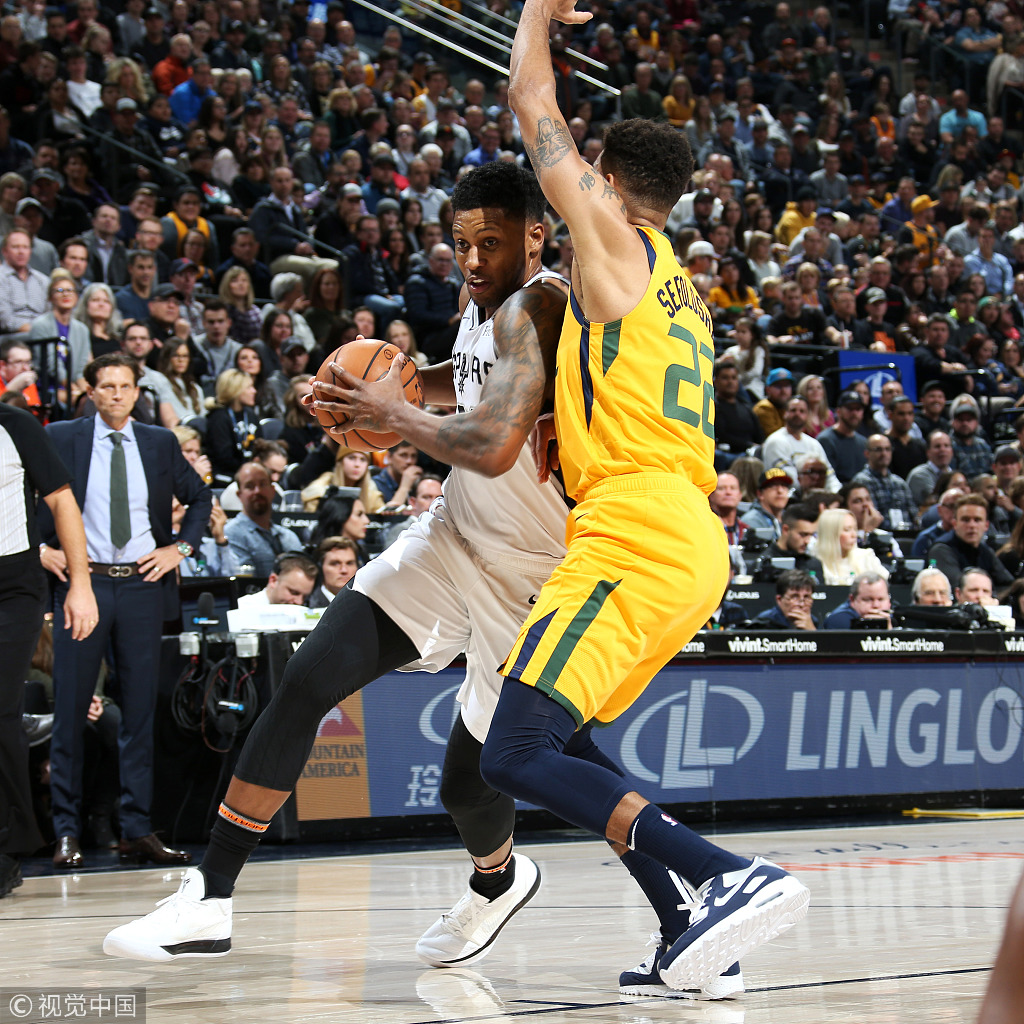 IM体育下载-国王翻盘马刺，戈贝尔统治全场