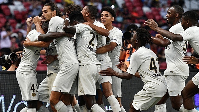 荷兰鏖战马德里竞技,恩昆库完成帽子戏法 荷兰鏖战马德里竞技,恩昆库完成帽子戏法